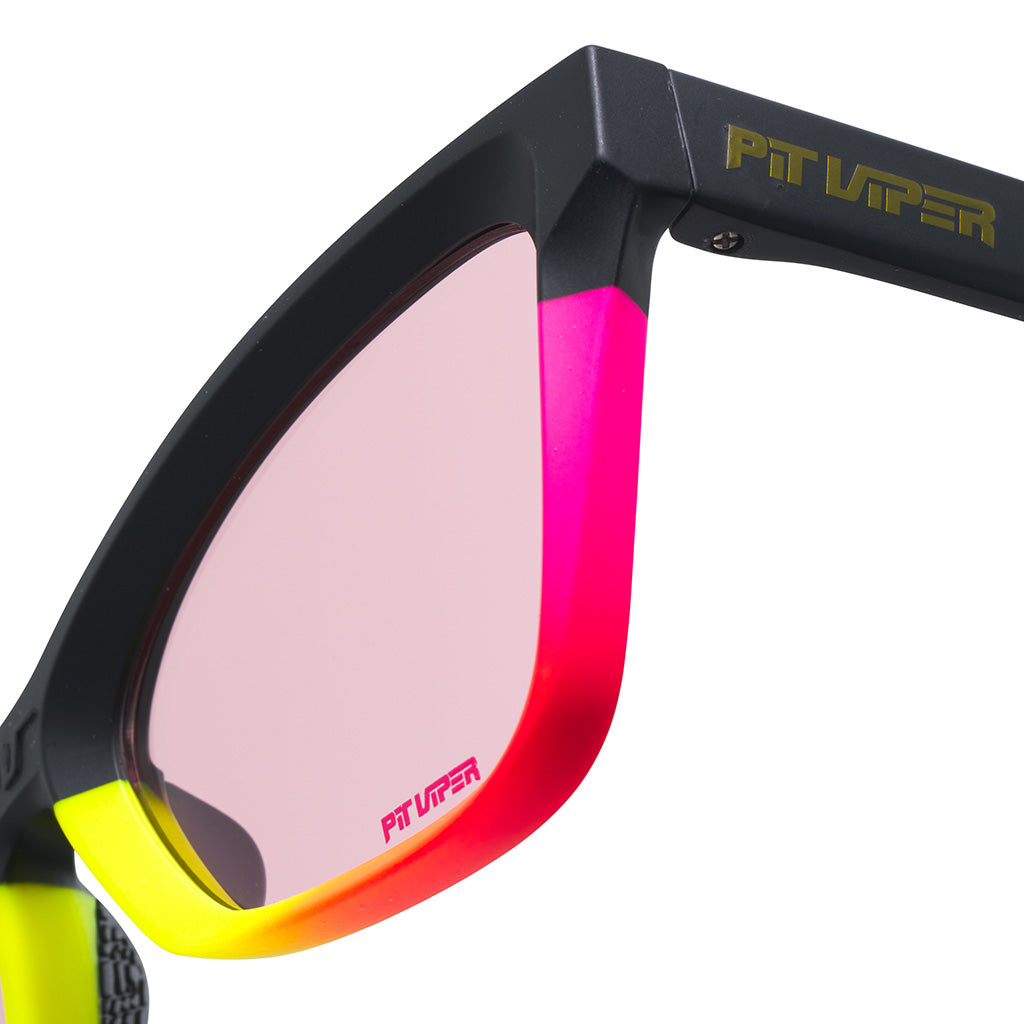 Studio view of The Italo Clawdia with photochromic rose lens