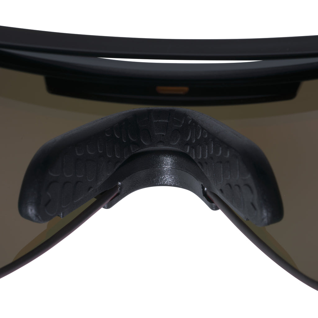 Studio view of The Exec Original 2.0 with hdpv polarized rainbow / regular lens