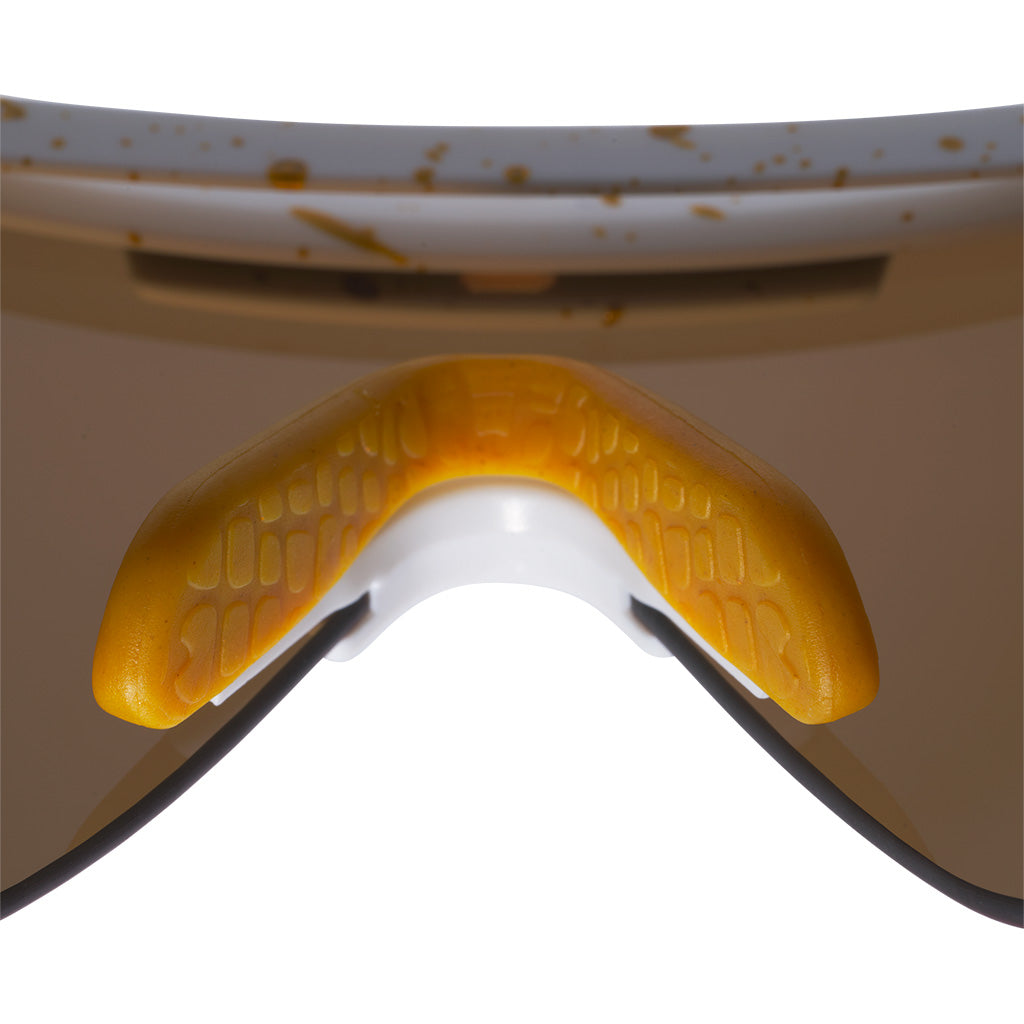 Studio view of The Bel Air Original 2.0 with hdpv polarized gold / regular lens