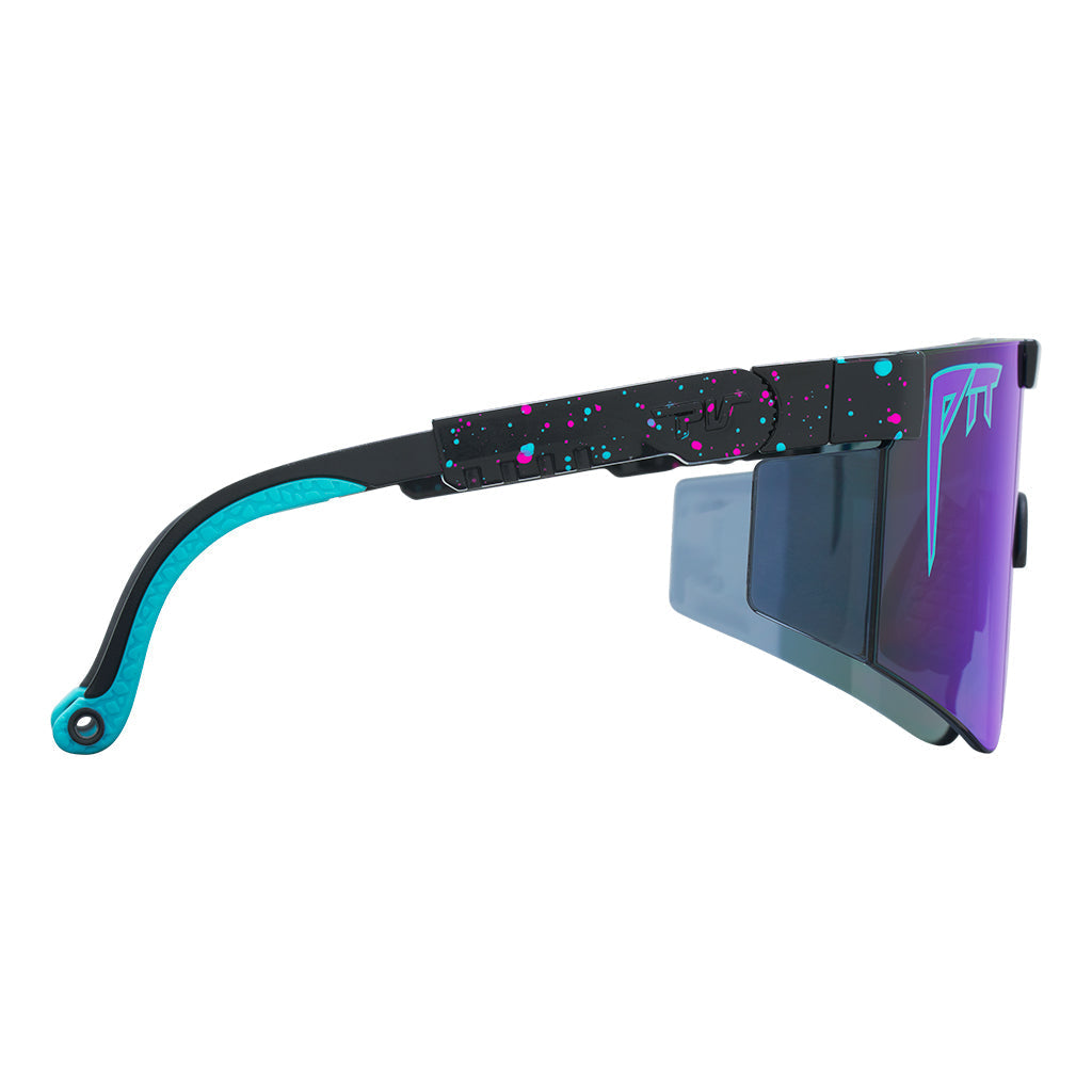 Angled view of The Midnight Original 2.0 with z87+ blue / regular lens on white background