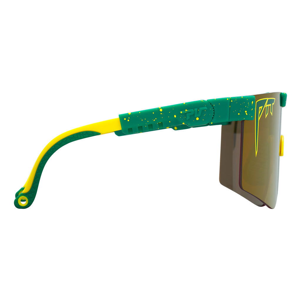 Angled view of The Straya Original 2.0 with hdpv polarized gold / regular lens on white background