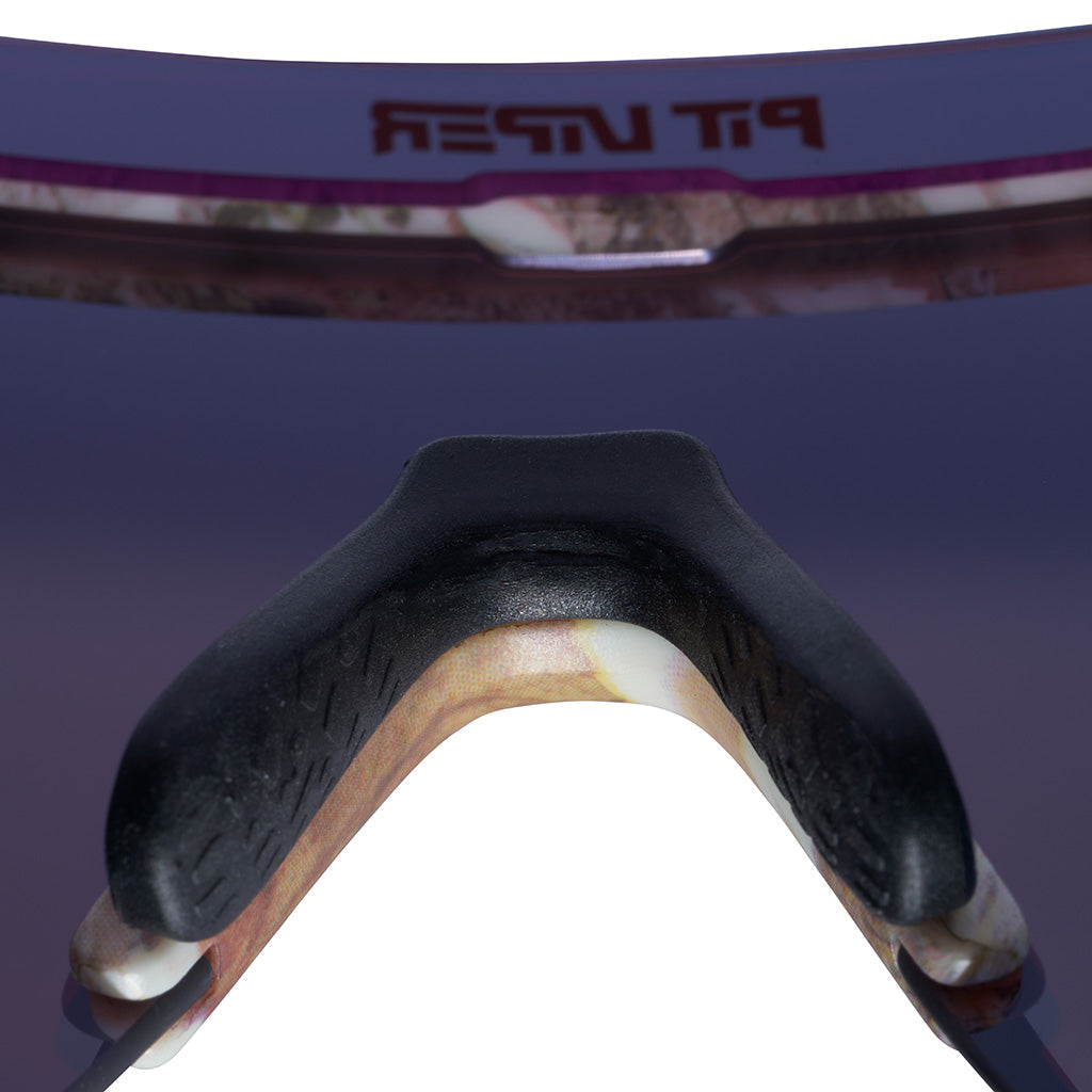 Studio view of The Actualbush Skysurfer with z87+ hdpv polarized red lens