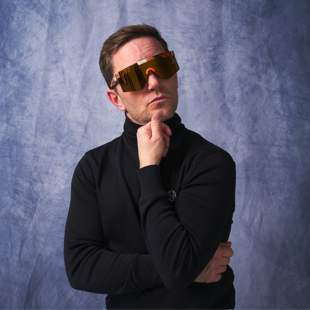 Angled view of The Actualbush Original 2.0 with hdpv polarized gold lens on white background