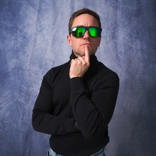 Person wearing The Bio Exec Turboshaft with HDPV Polarized Blue-Green lens