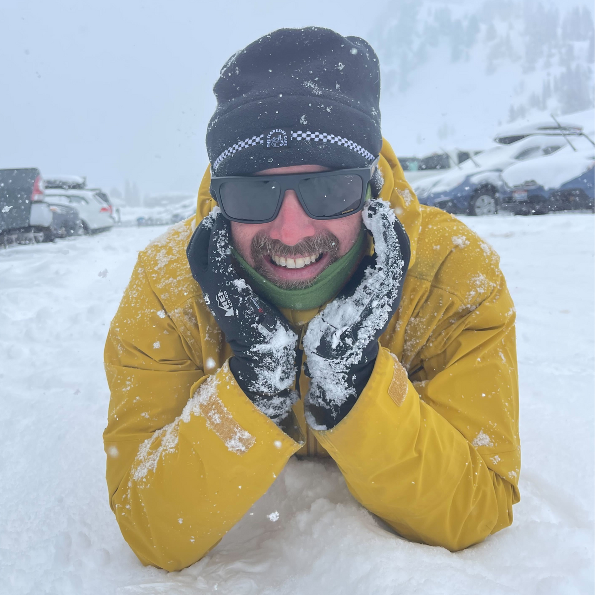 Person wearing The Exec Turboshaft with HDPV Polarized Smoke lens