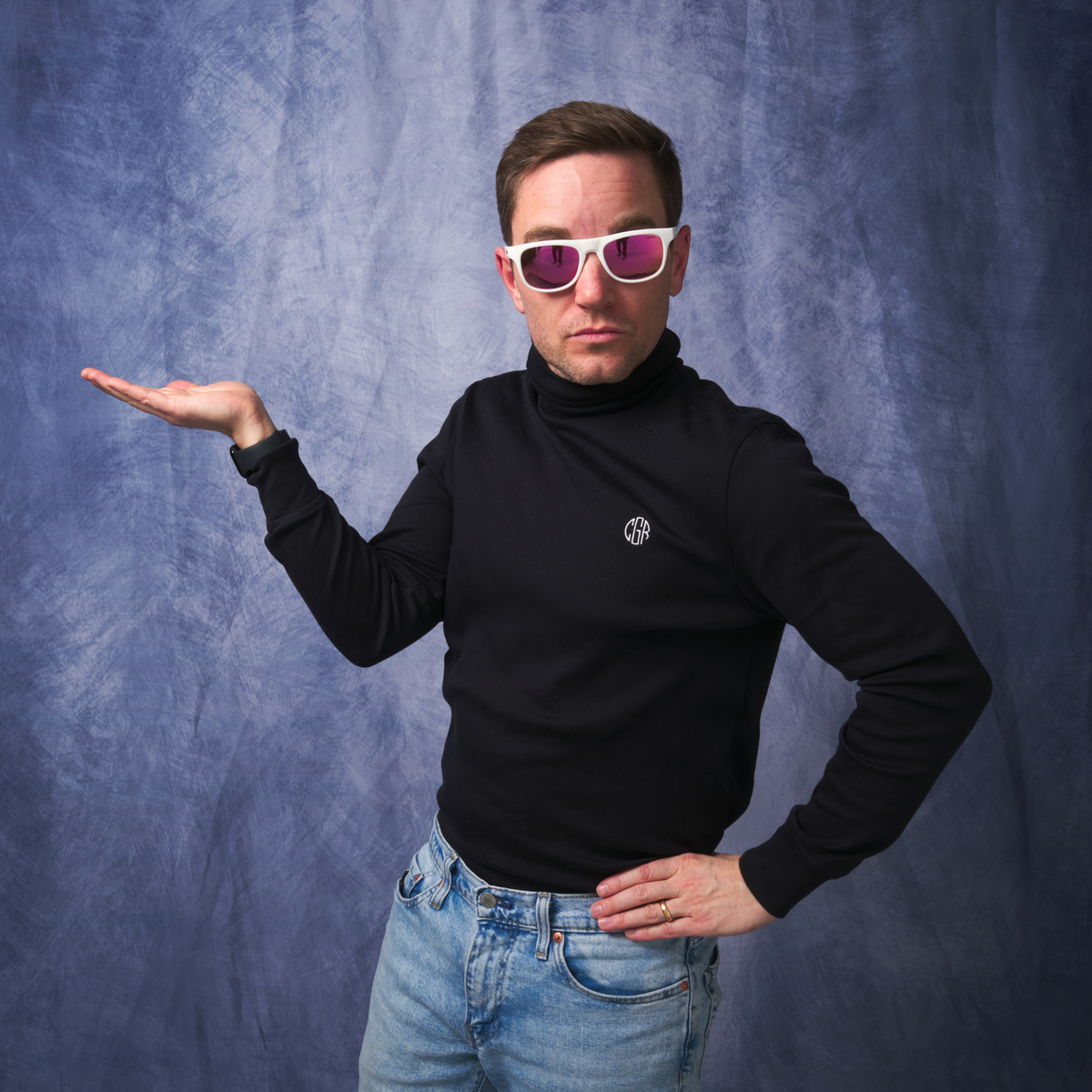Person wearing The Miami Nights Highball with HDPV Polarized Pink lens