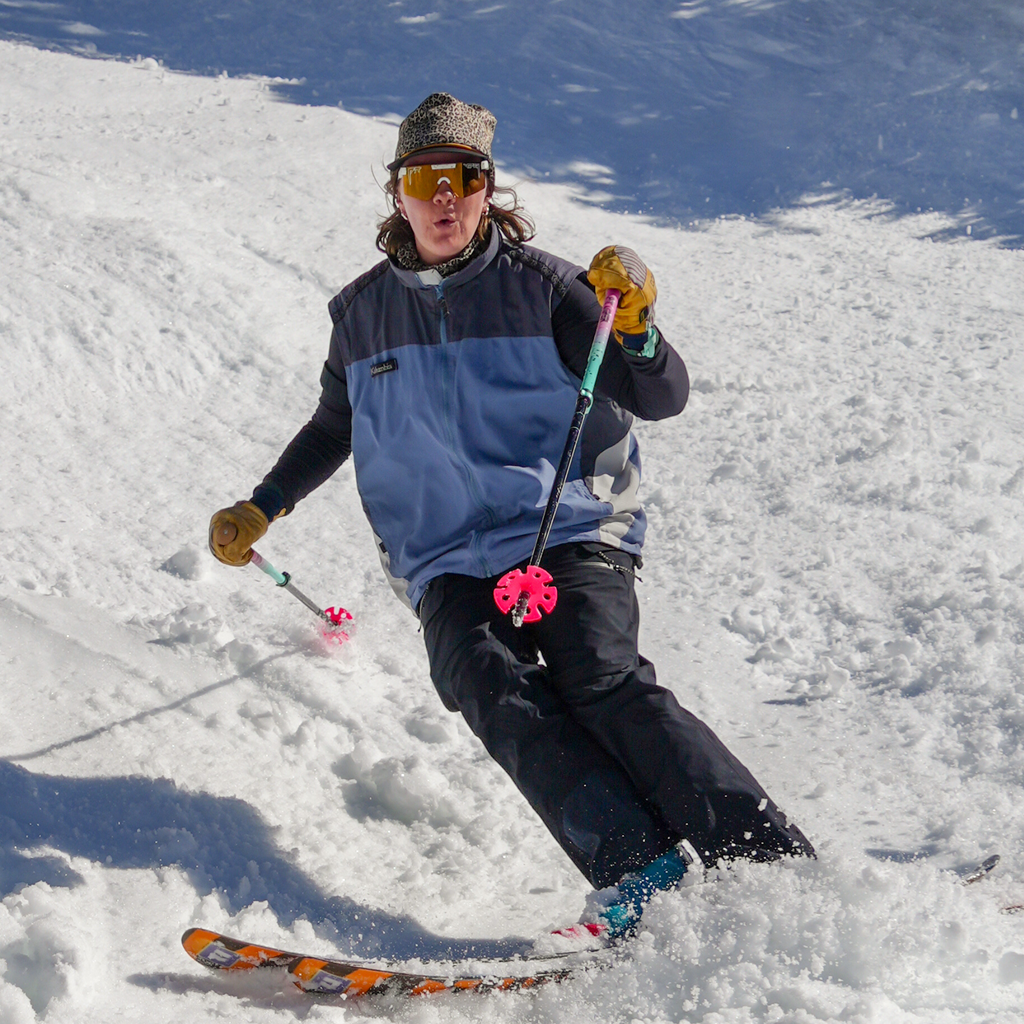 Person wearing The Bel Air Original 2.0 with HDPV Polarized Gold lens